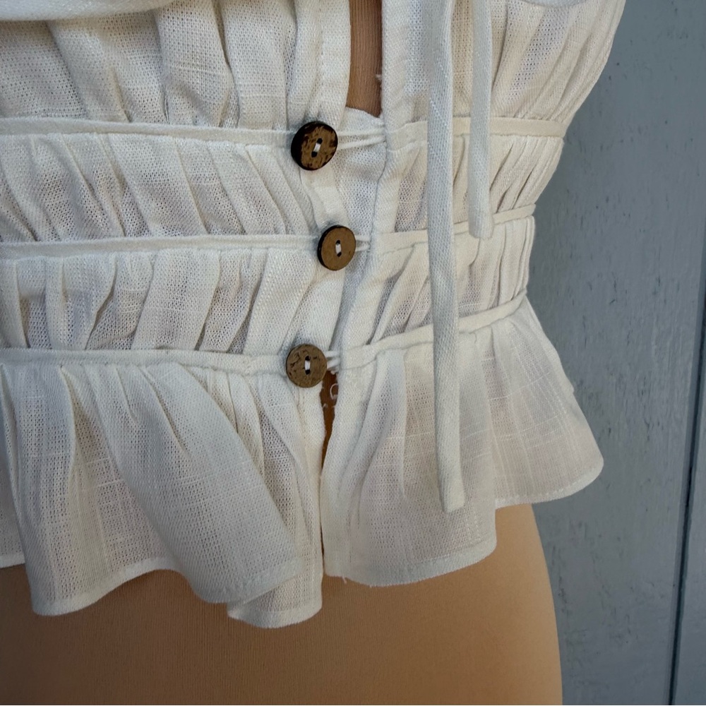 Beachy Linen blend creamy white halter style bodycon summer crop top - Picture 4 of 11